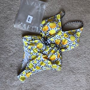 Zaful Lemon dots high cut cross-strap Swimsuit